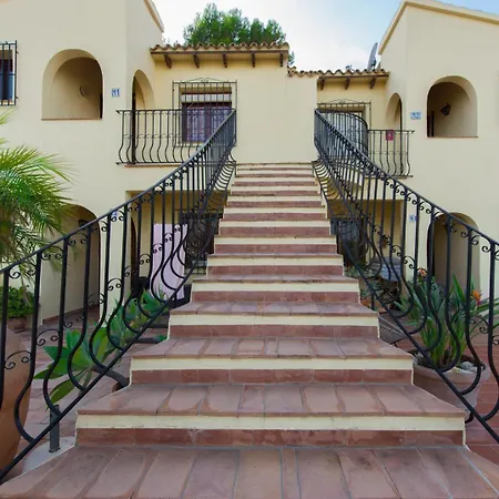 Apartment En Con Piscina *