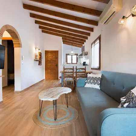 Apartment En Con Piscina
